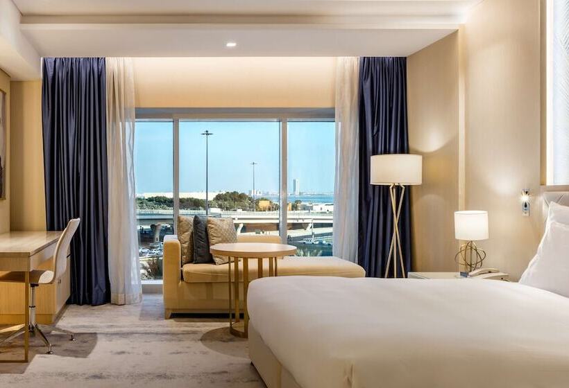 سوییت, The Diplomat Radisson Blu Hotel Residence & Spa