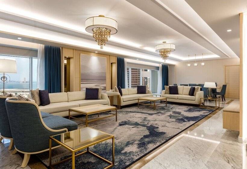 سوئیت رویال, The Diplomat Radisson Blu Hotel Residence & Spa