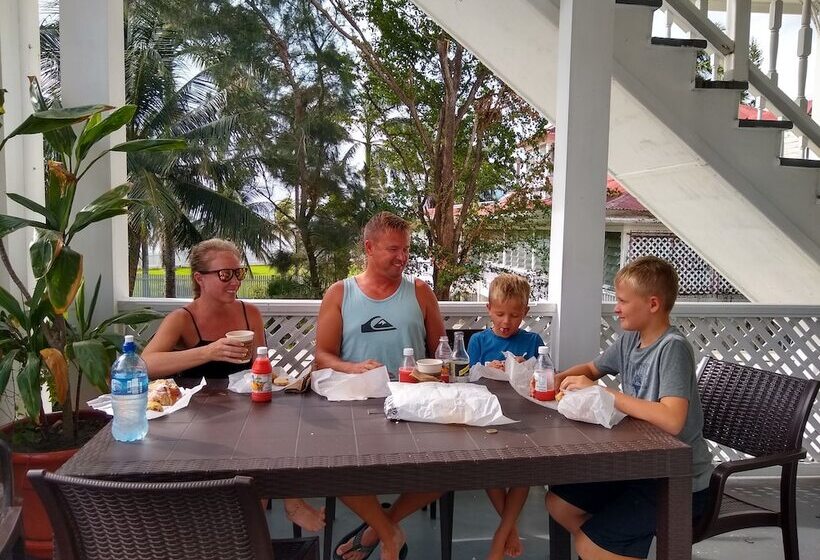 חדר דלוקס, The Great House Inn