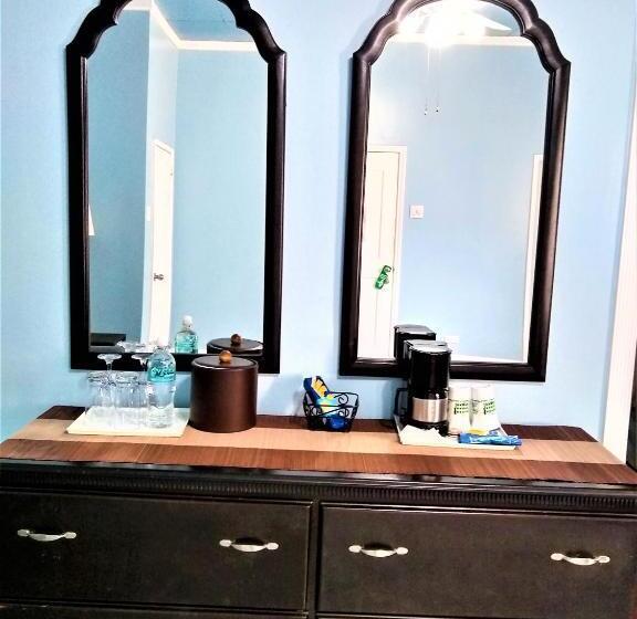 סוויטת ג'וניור, The Great House Inn