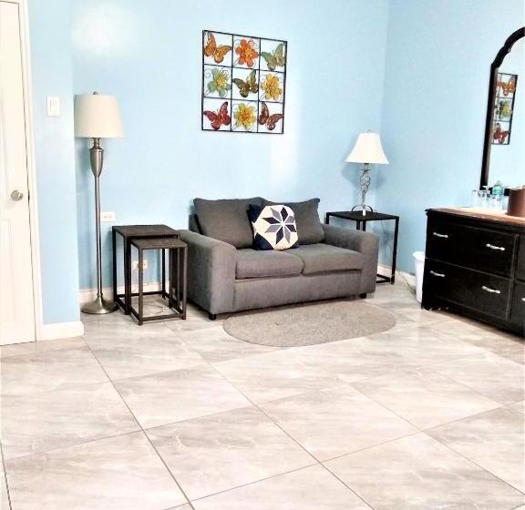 סוויטת ג'וניור, The Great House Inn