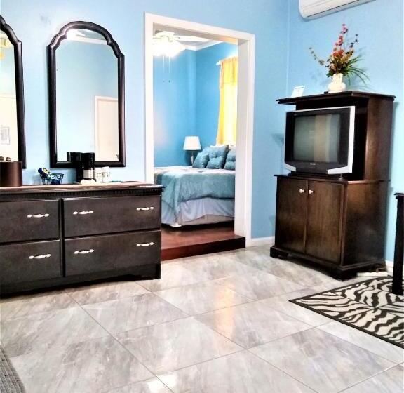 סוויטת ג'וניור, The Great House Inn