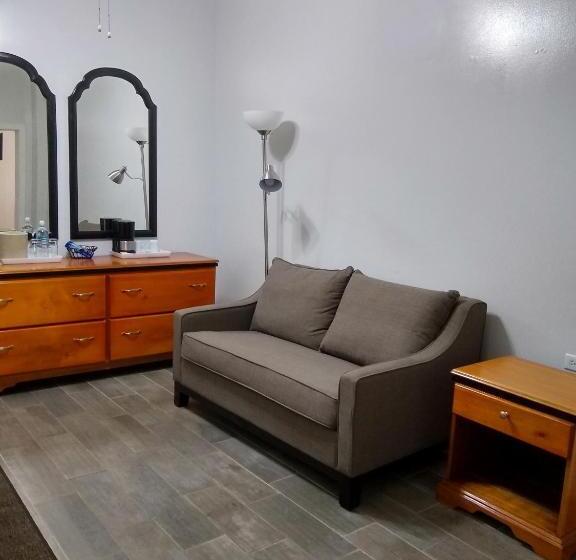 סוויטה, The Great House Inn