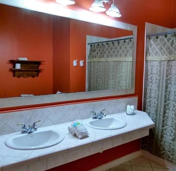 חדר סופריור עם מיטת קינג, The Great House Inn