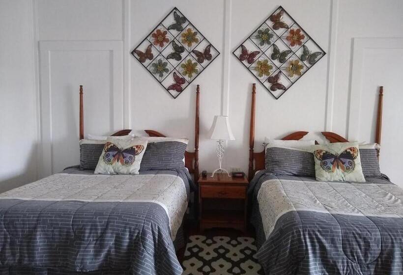 Номер Superior, The Great House Inn