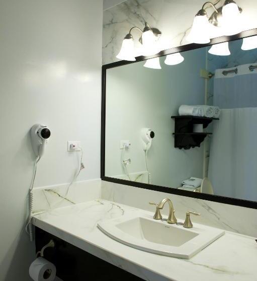 חדר דלוקס, The Great House Inn