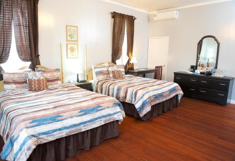 Номер Deluxe, The Great House Inn