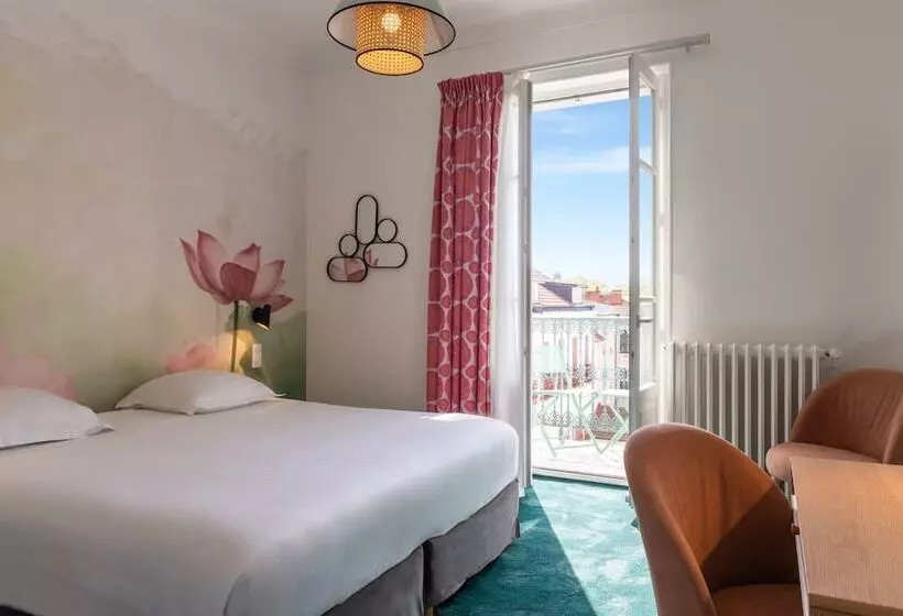 اتاق راحتی, Hôtel Les Nations The Originals Boutique Vichy