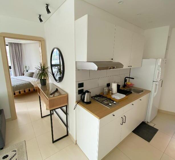 آپارتمان 1 خوابه, Nu Fifty Two