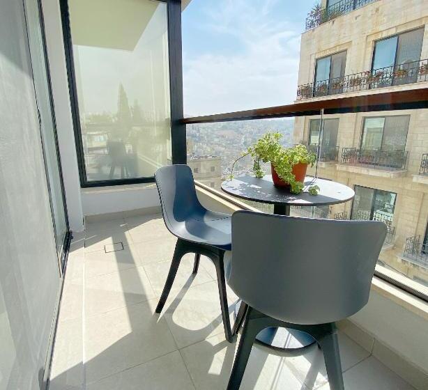 آپارتمان 1 خوابه, Nu Fifty Two