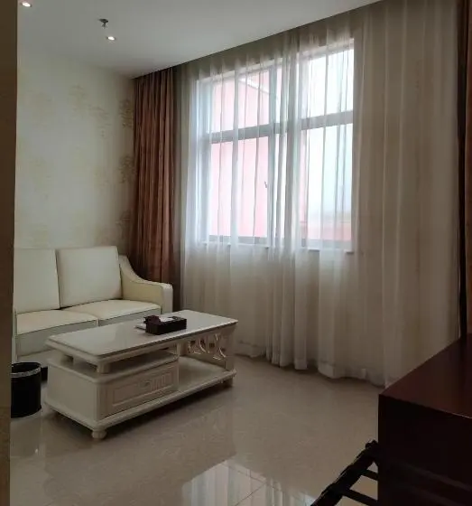سوییت, Golden Peacock Hotel Blantyre