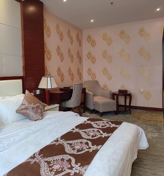 سوییت, Golden Peacock Hotel Blantyre