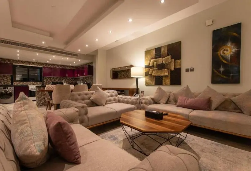 سوئیت با تخت بزرگ, Andalus Habitat