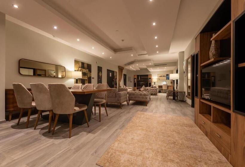 מיטת קינג בסוויטה, Andalus Habitat