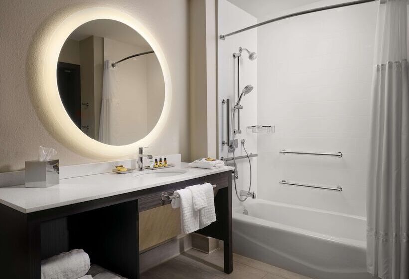 סוויטה מותאמת לאדם עם מוגבלויות, Best Western Plus Executive Residency Jackson Northeast