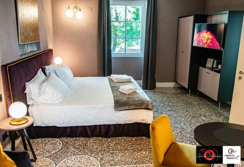 디럭스 룸 가든 전망, Capriccio Art