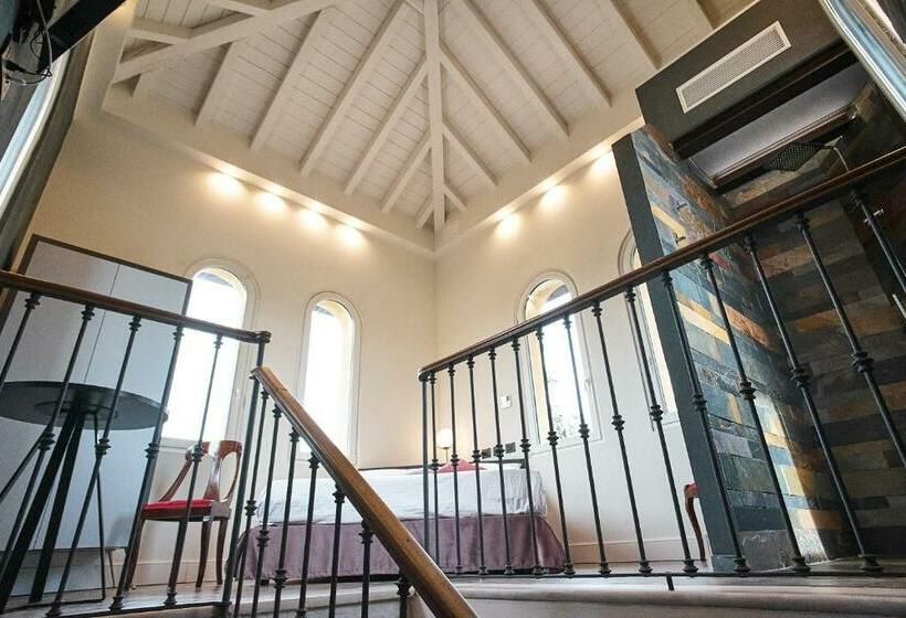 디럭스 룸, Capriccio Art