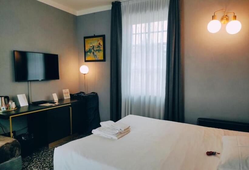 패밀리 주니어 스위트, Capriccio Art