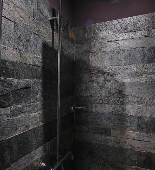 패밀리 주니어 스위트, Capriccio Art