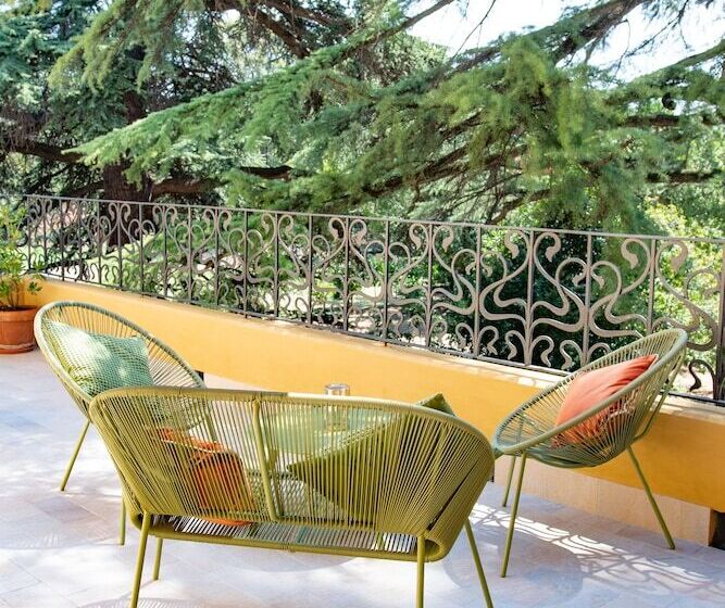 디럭스 룸, Capriccio Art