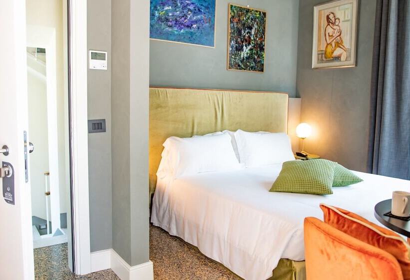 디럭스 룸, Capriccio Art