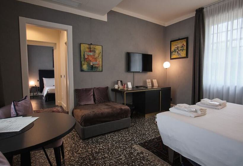 패밀리 룸, Capriccio Art