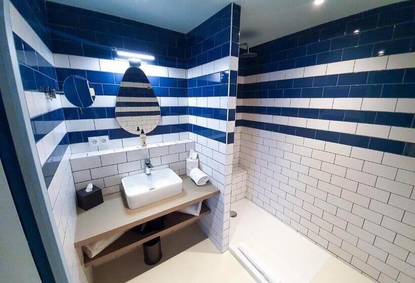 غرفة قياسية, L'eautel Toulon Centre Port