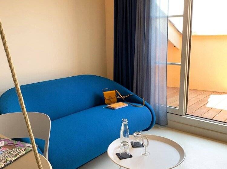 غرفة قياسية, L'eautel Toulon Centre Port