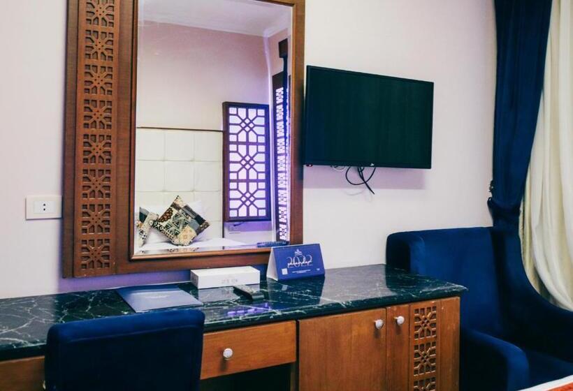 اتاق استاندارد با چشمانداز استخر, Retal View North Coast Aqua Park