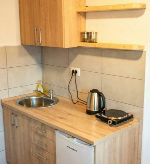 بانگلوی استاندارد, Bungalows And Rooms Ivan