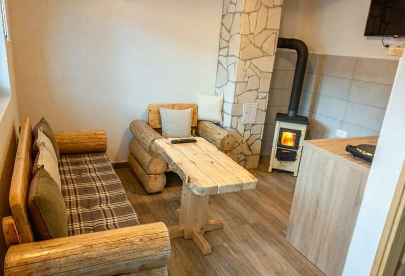 بانگلوی استاندارد, Bungalows And Rooms Ivan