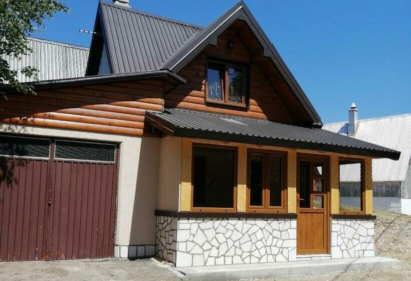 بانگلوی استاندارد, Bungalows And Rooms Ivan