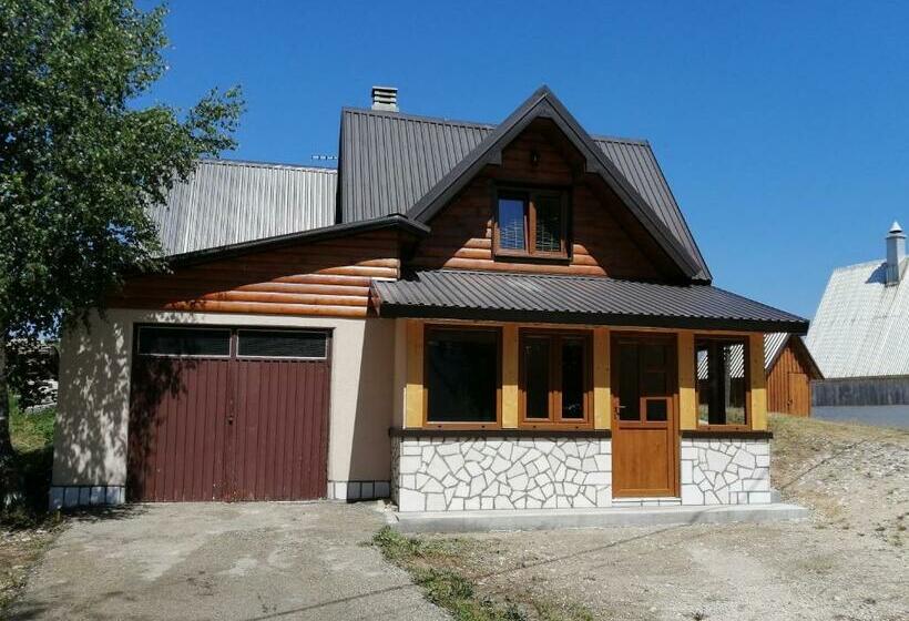 بانگلوی استاندارد, Bungalows And Rooms Ivan