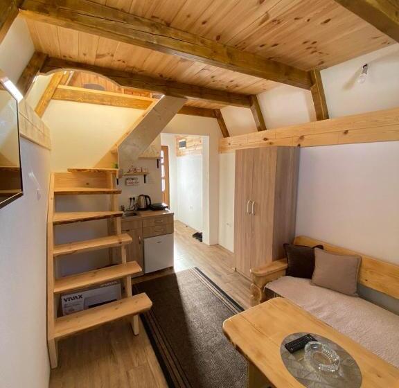 بانگلوی استاندارد, Bungalows And Rooms Ivan