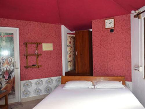 デラックスルーム, Royal Sundarban Wild Resort