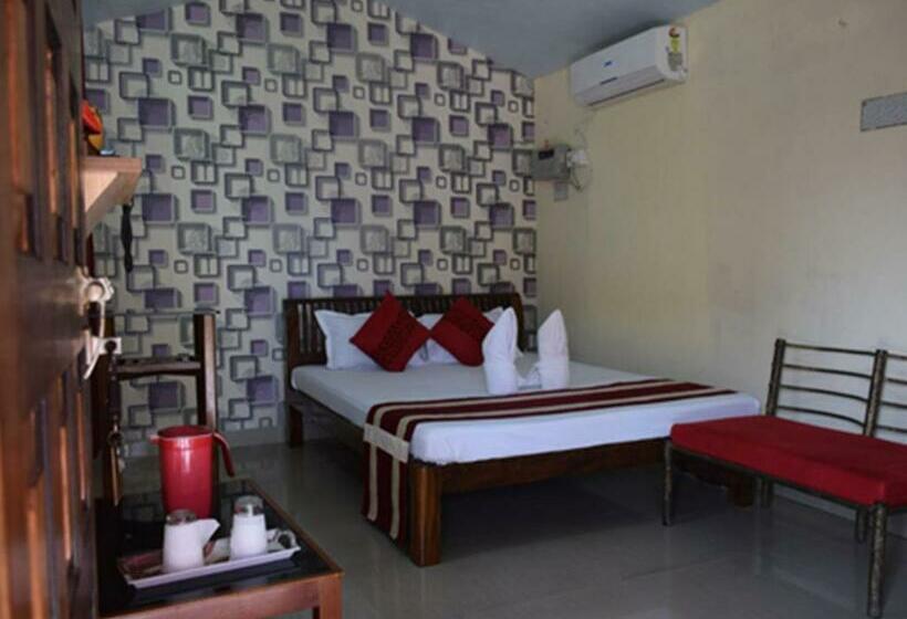 デラックスルーム, Royal Sundarban Wild Resort