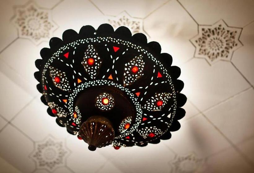 デラックスルーム, Dar Les Cigognes