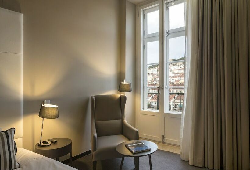Superior Room, Do Chiado