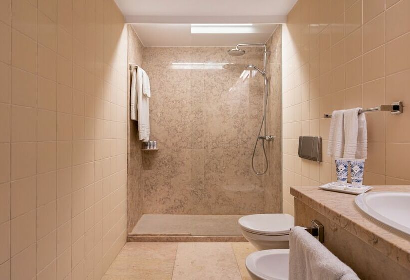 اتاق پرمیوم, Do Chiado