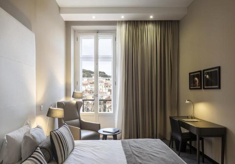 Superior Room, Do Chiado