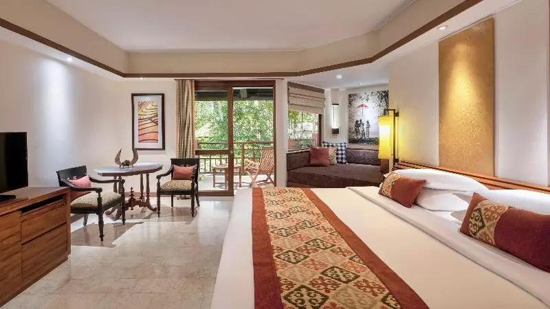 ガーデンビュースタンダードルーム, Emirates Palace Mandarin Oriental, Abu Dhabi