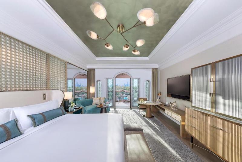 Номер Deluxe Вид на Сад, Emirates Palace Mandarin Oriental, Abu Dhabi