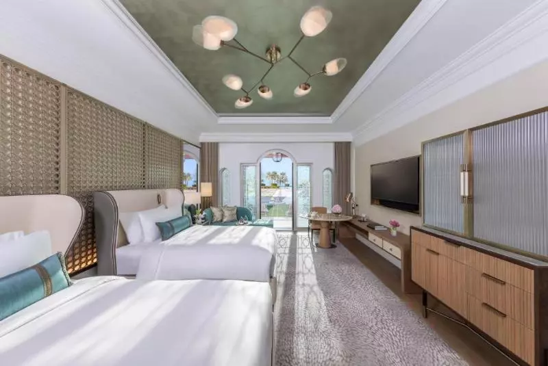 シティビューのデラックスルーム, Emirates Palace Mandarin Oriental, Abu Dhabi