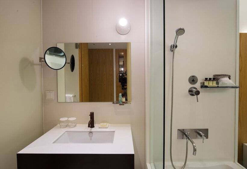 Номер Deluxe Вид на Горы, Grand Walkerhill Seoul