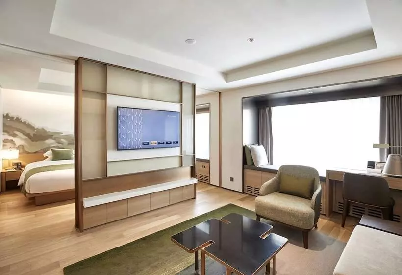 クラブスイート, Grand Walkerhill Seoul