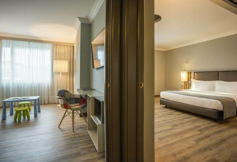 اتاق خانوادگی, Hf Ipanema Park