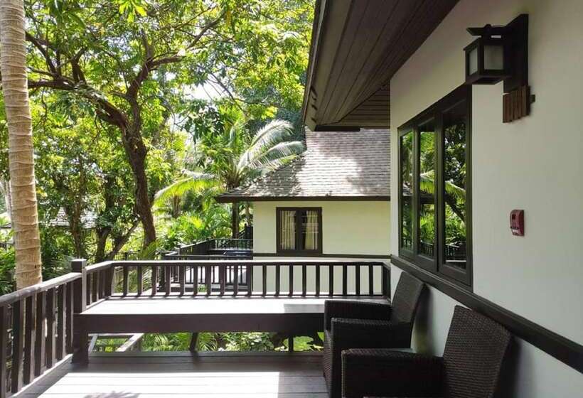 بنجلو قياسى مطلّ علي الحديقة, Phi Phi Holiday Resort