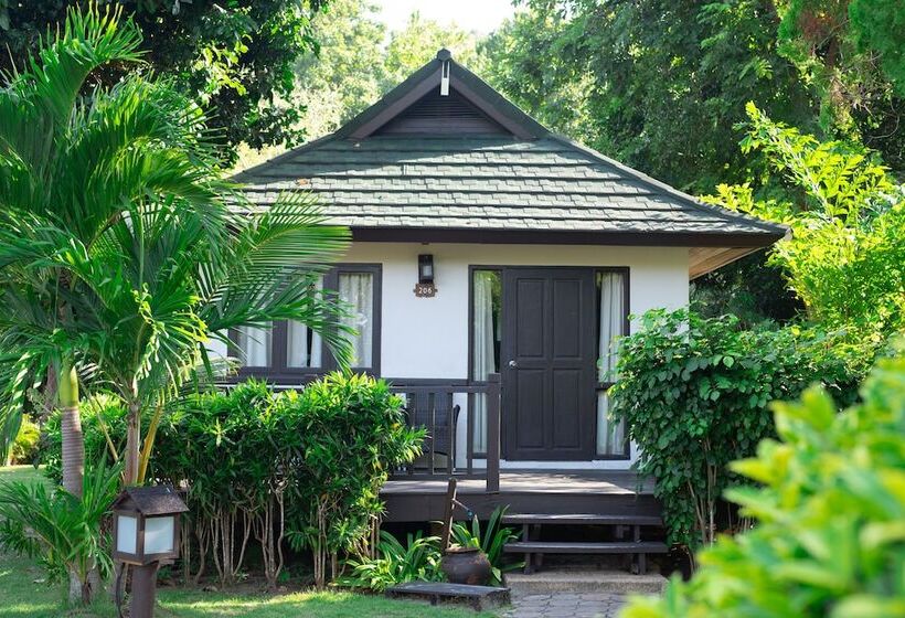 بنجلو قياسى مطلّ علي الحديقة, Phi Phi Holiday Resort