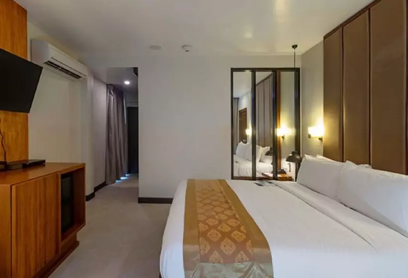 スタンダードスタジオ, Phi Phi Holiday Resort