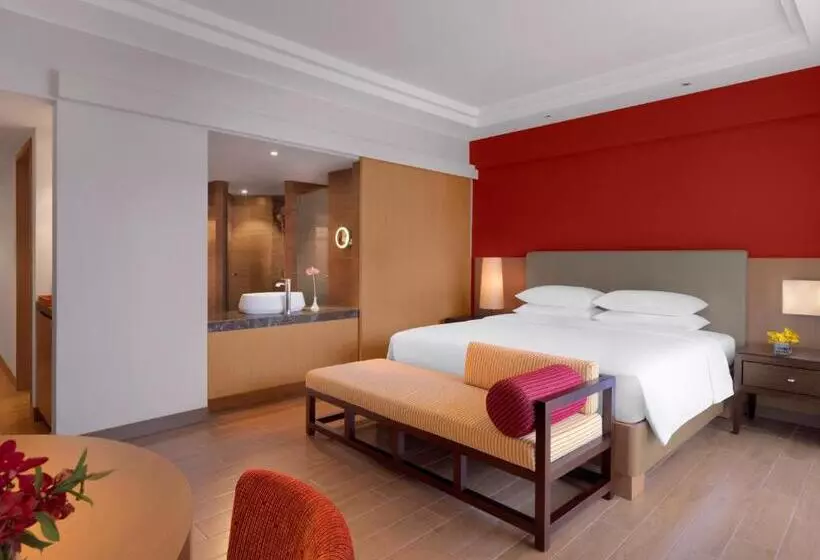 キングサイズベッドのデラックスルーム, Hyatt Regency Kuantan Resort